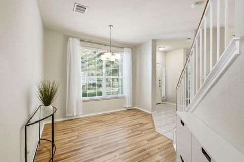 Tiny photo for 1900 Scofield Ridge PKWY #203, Austin, TX 78727 (MLS # 1773044)