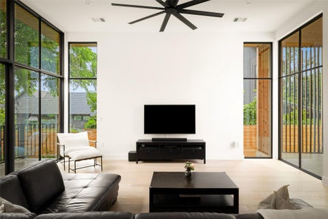 Tiny photo for 404 Krebs LN, Austin, TX 78704 (MLS # 9801934)