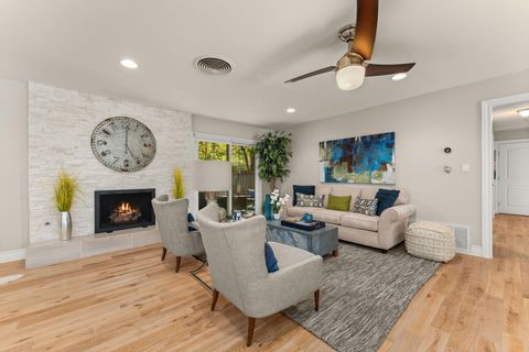 Photo of 2301 EAST SIDE DR, Austin, TX 78704 (MLS # 2765252)