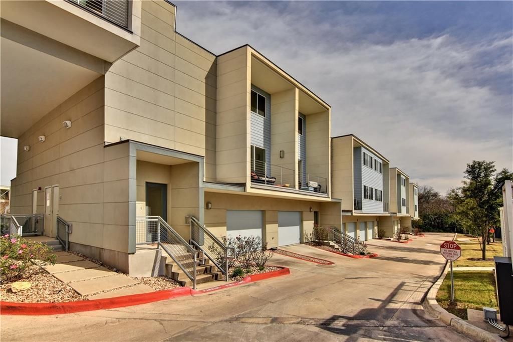 Photo for 604 N Bluff DR #101, Austin, TX 78745 (MLS # 9272782)
