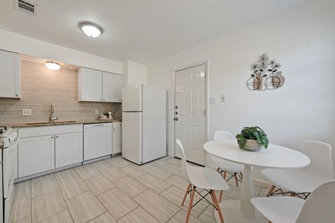 Tiny photo for 5904 Garden Oaks DR, Austin, TX 78745 (MLS # 3491026)