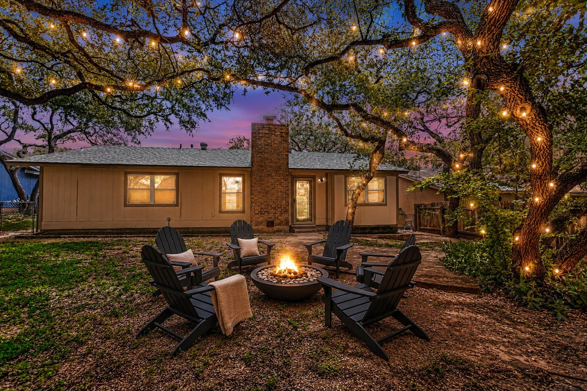 7306 Loganberry DR
