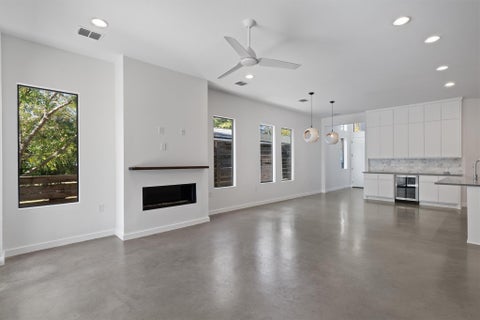 Tiny photo for 1107 Taulbee LN #B, Austin, TX 78757 (MLS # 3207579)