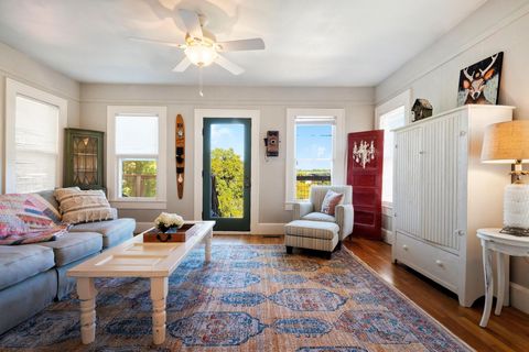 Tiny photo for 1025 Lake Shore DR, Spicewood, TX 78669 (MLS # 1233693)