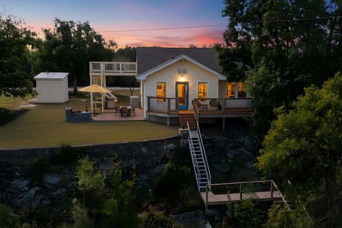 Tiny photo for 1025 Lake Shore DR, Spicewood, TX 78669 (MLS # 1233693)