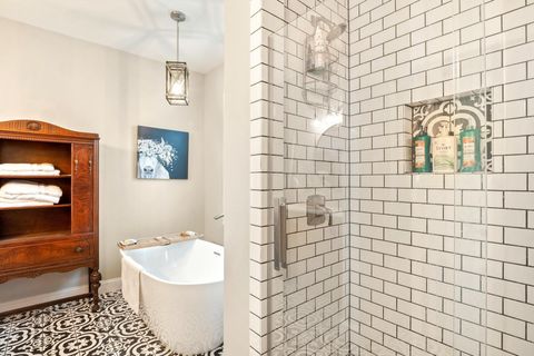 Tiny photo for 1025 Lake Shore DR, Spicewood, TX 78669 (MLS # 1233693)