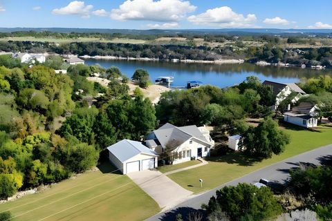 Photo of 1025 Lake Shore DR, Spicewood, TX 78669 (MLS # 1233693)