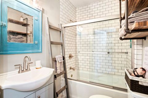 Tiny photo for 1025 Lake Shore DR, Spicewood, TX 78669 (MLS # 1233693)