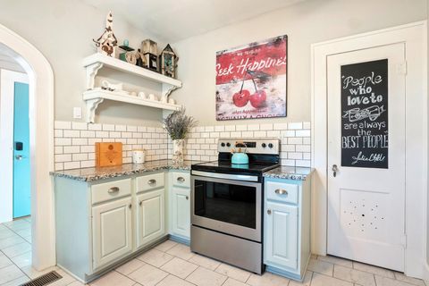 Tiny photo for 1025 Lake Shore DR, Spicewood, TX 78669 (MLS # 1233693)