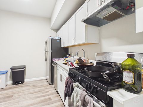 Photo of 911 W 22nd ST #205, Austin, TX 78705 (MLS # 1392223)