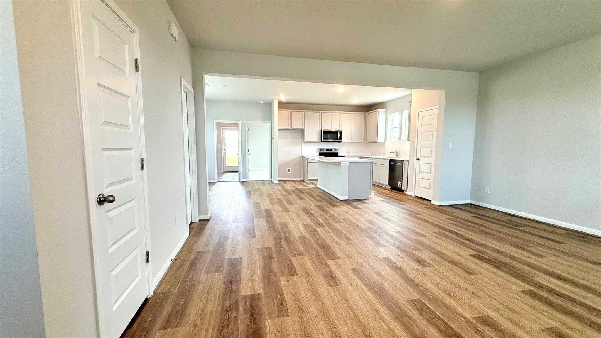 106 W Wesley Miller LN