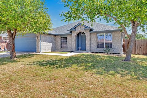 506 Carol DR Hutto TX 78634