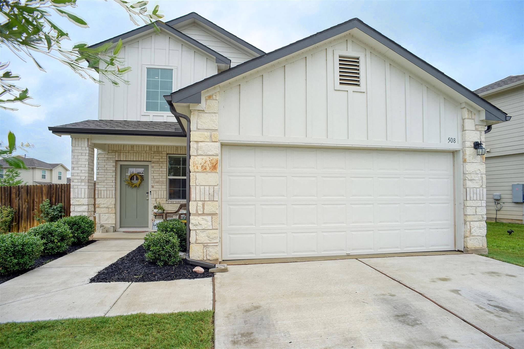 508 Bluffview DR