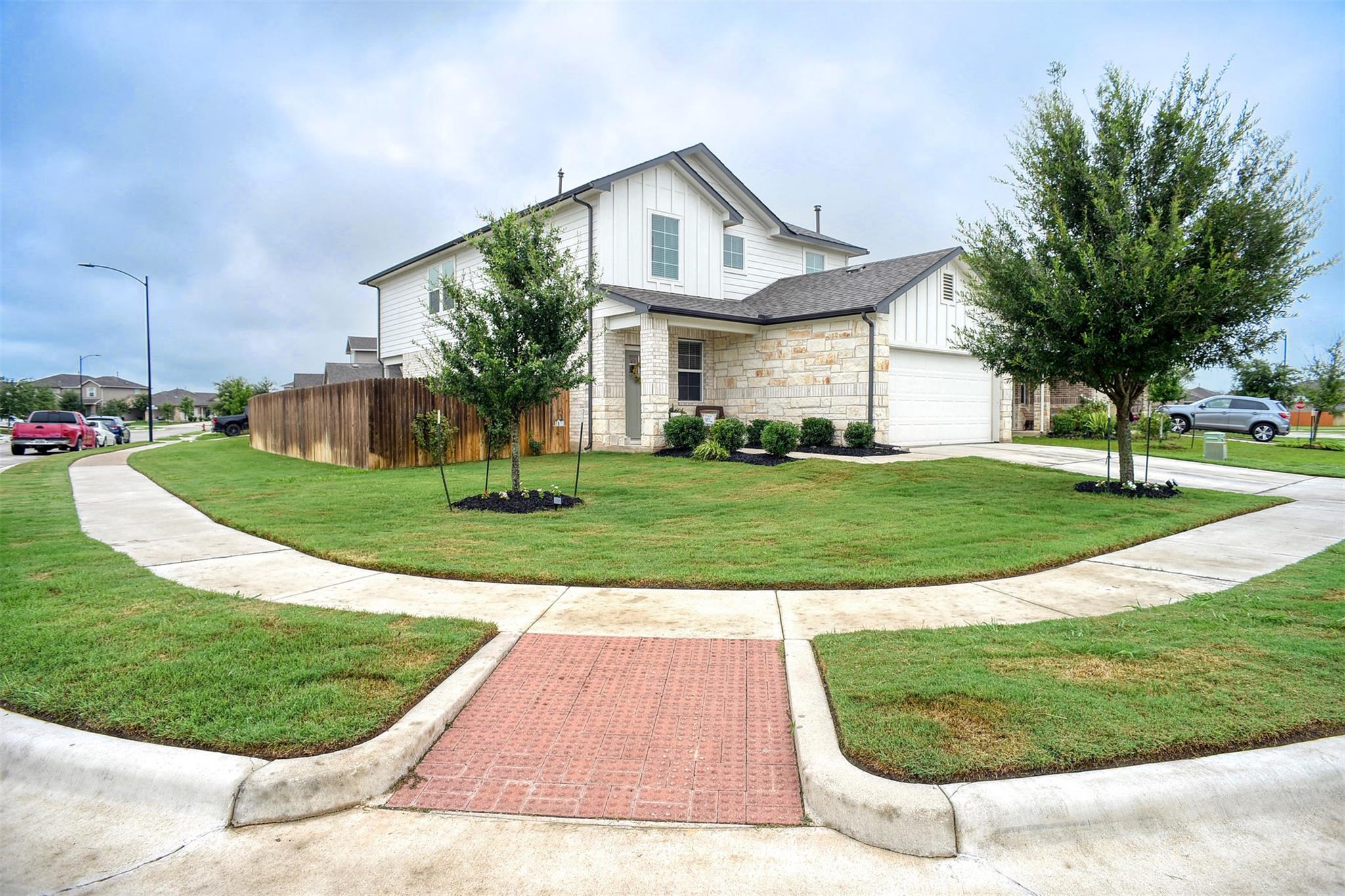 508 Bluffview DR