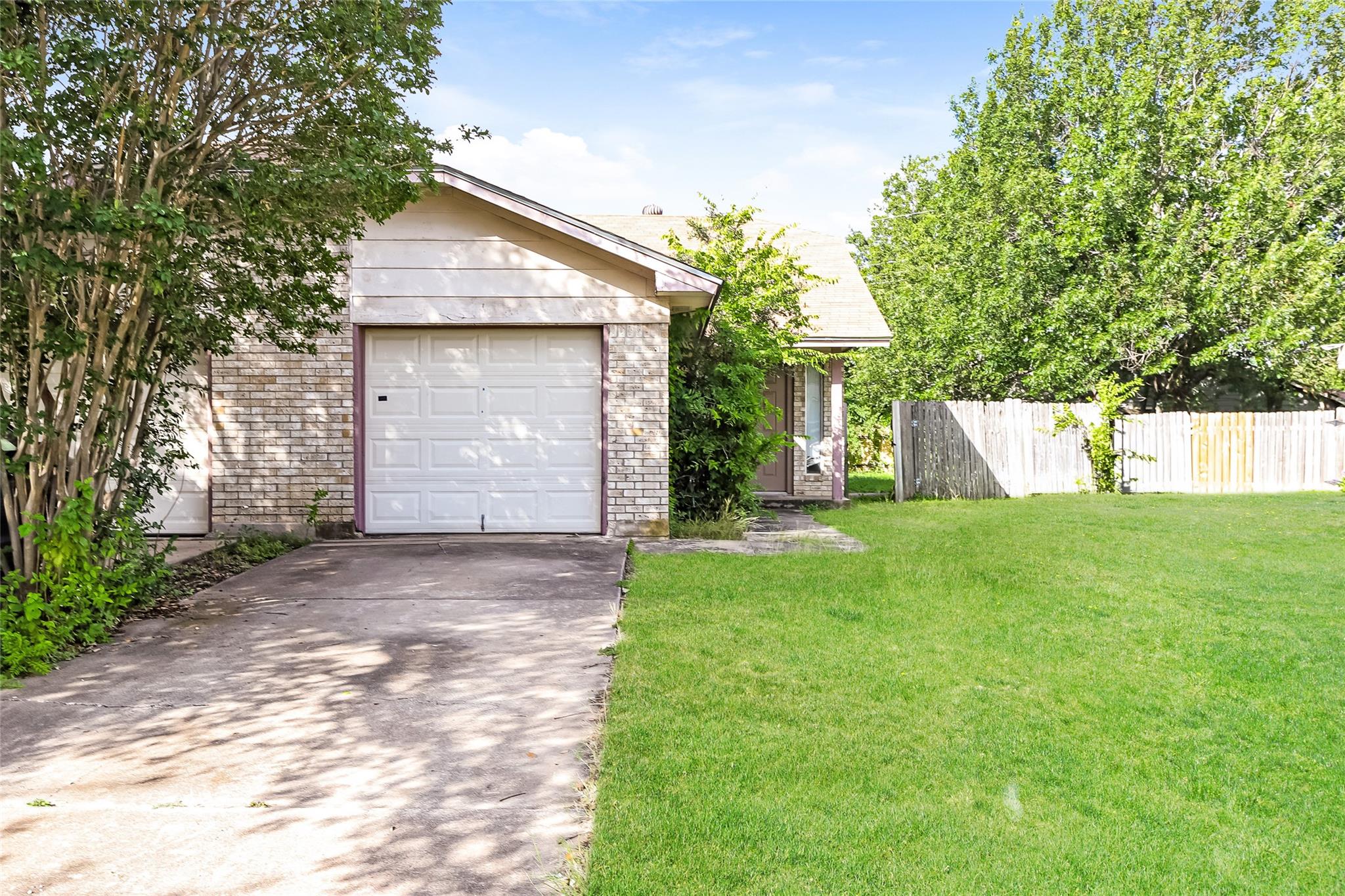 Photo 1 of 16 — 2294 Misty Morning WAY, Round Rock, TX 78664
