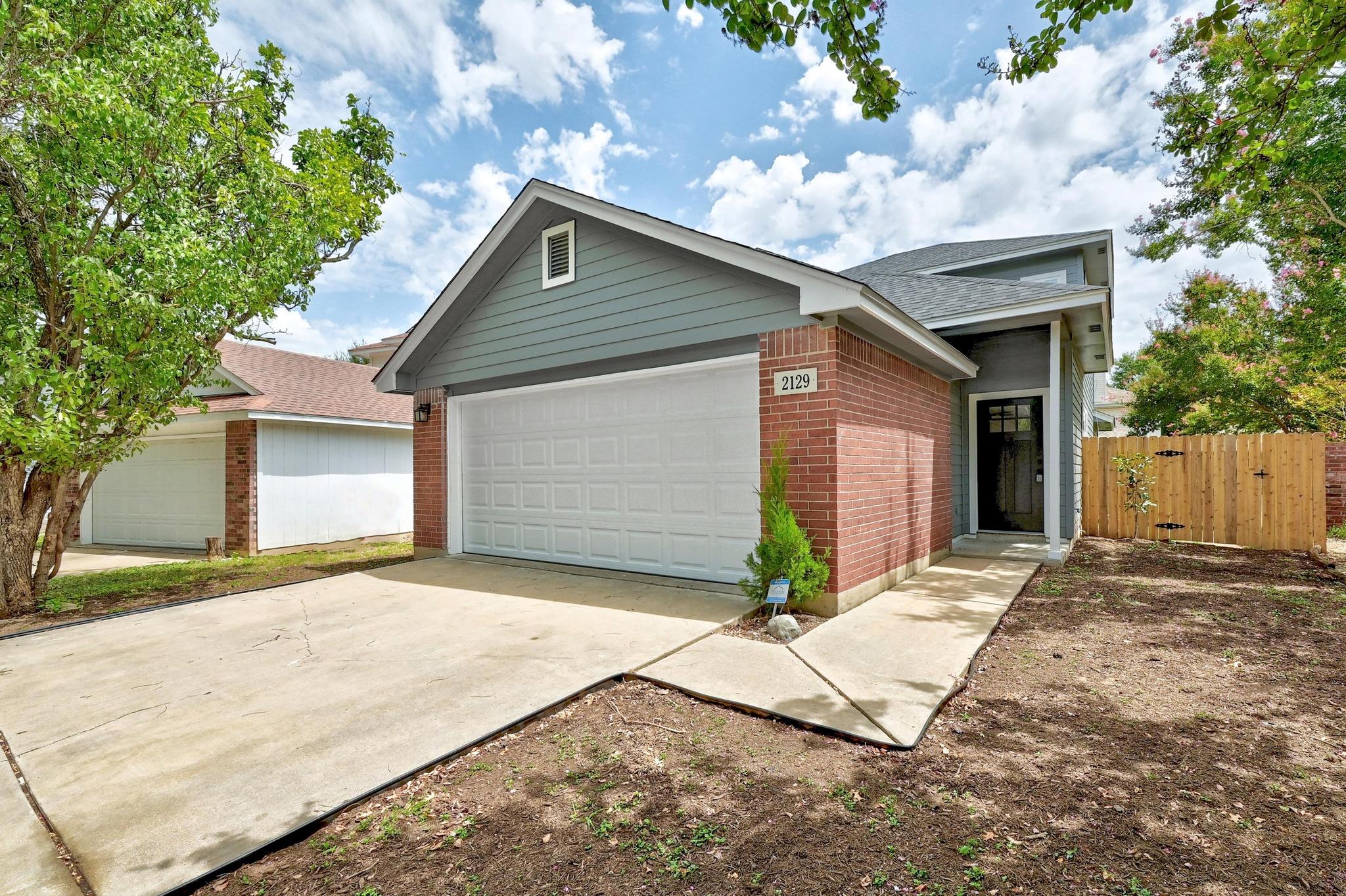 2129 Redwing WAY