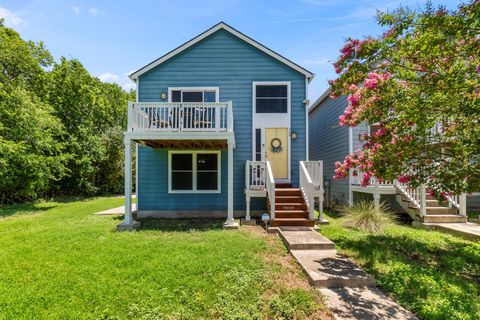 Photo of 340 Trestle Tree, San Marcos, TX 78666 (MLS # 3417020)