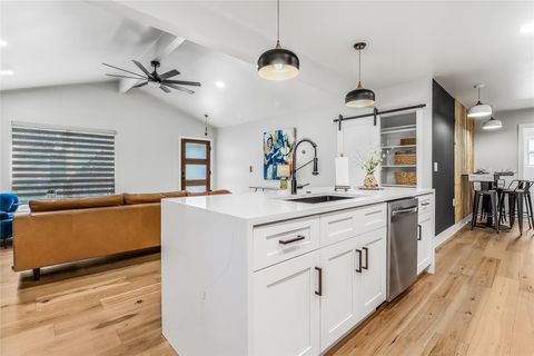 Tiny photo for 7717 Croftwood DR, Austin, TX 78749 (MLS # 9304873)