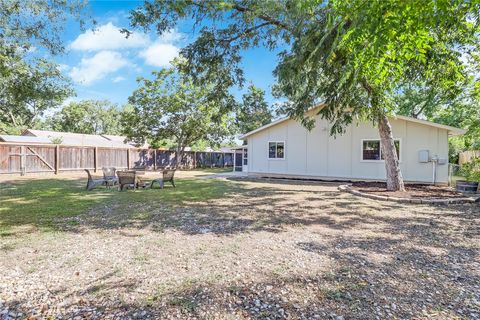 Tiny photo for 7717 Croftwood DR, Austin, TX 78749 (MLS # 9304873)