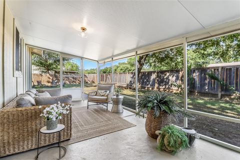 Tiny photo for 7717 Croftwood DR, Austin, TX 78749 (MLS # 9304873)