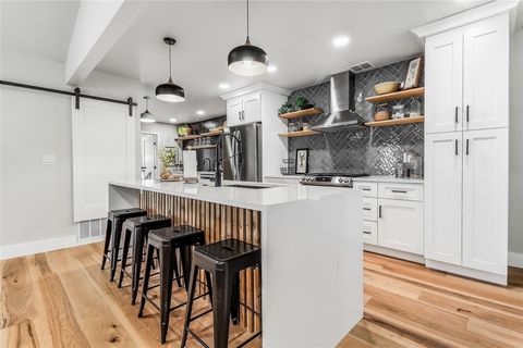 Tiny photo for 7717 Croftwood DR, Austin, TX 78749 (MLS # 9304873)