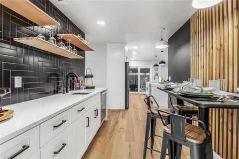 Tiny photo for 7717 Croftwood DR, Austin, TX 78749 (MLS # 9304873)