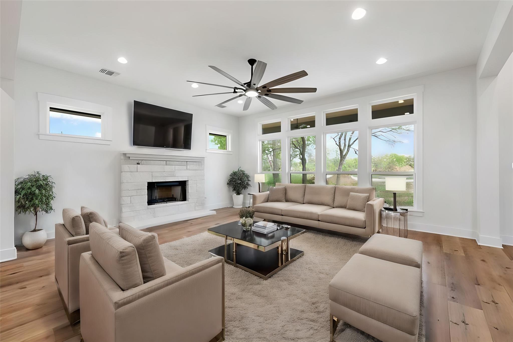 2888 Oak Haven CIR