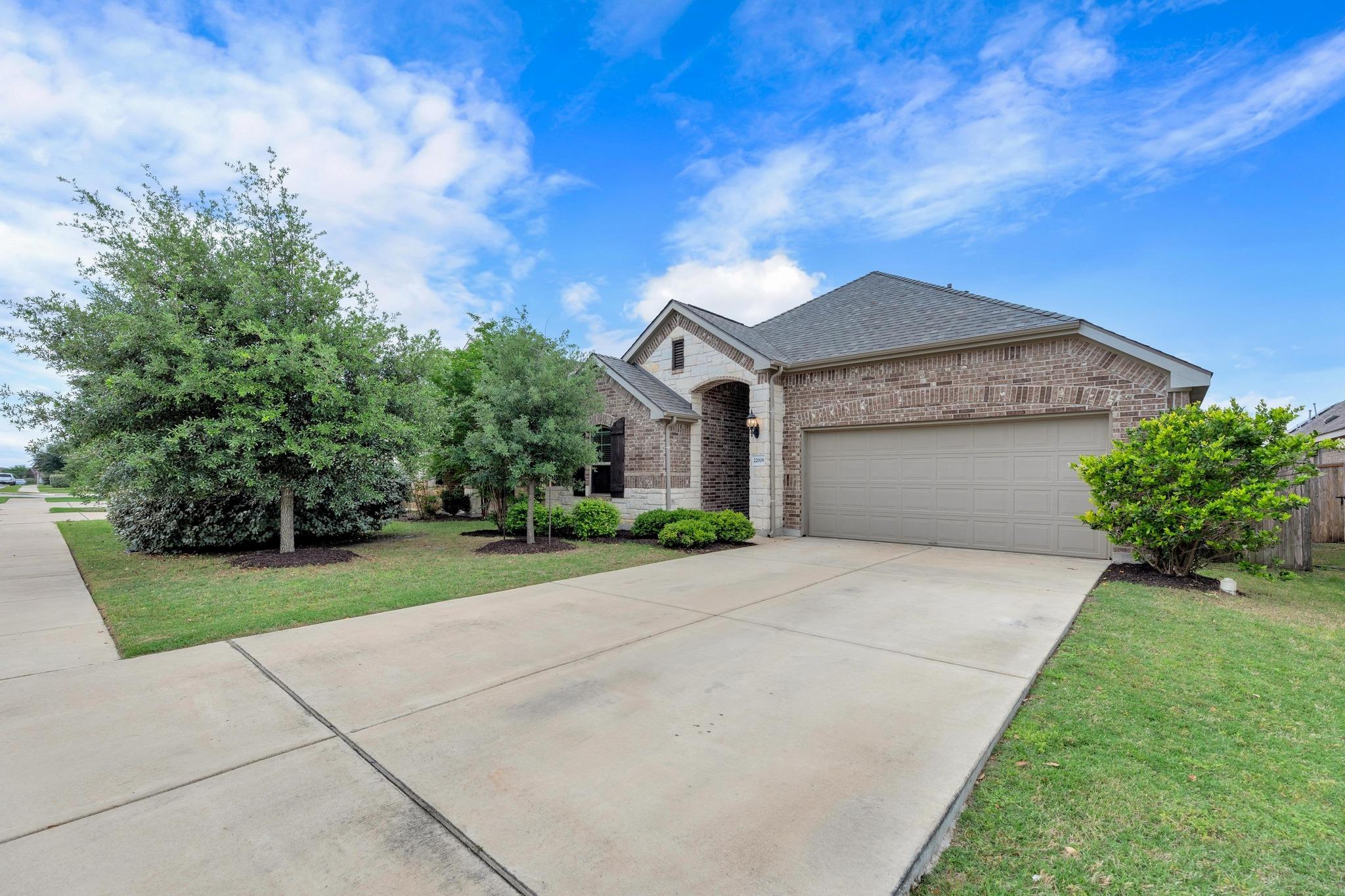 22008 Abigail WAY