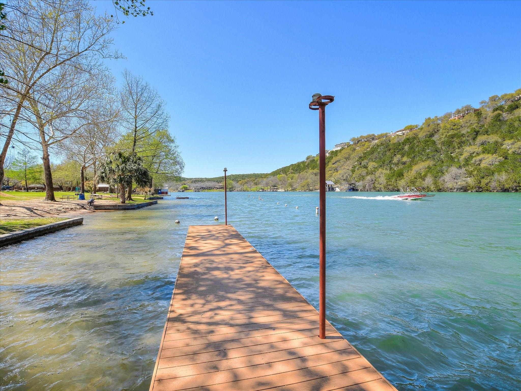 Austin, Texas 78733, United States, 5 Bedrooms Bedrooms, ,3 BathroomsBathrooms,Residential,Pending,51075