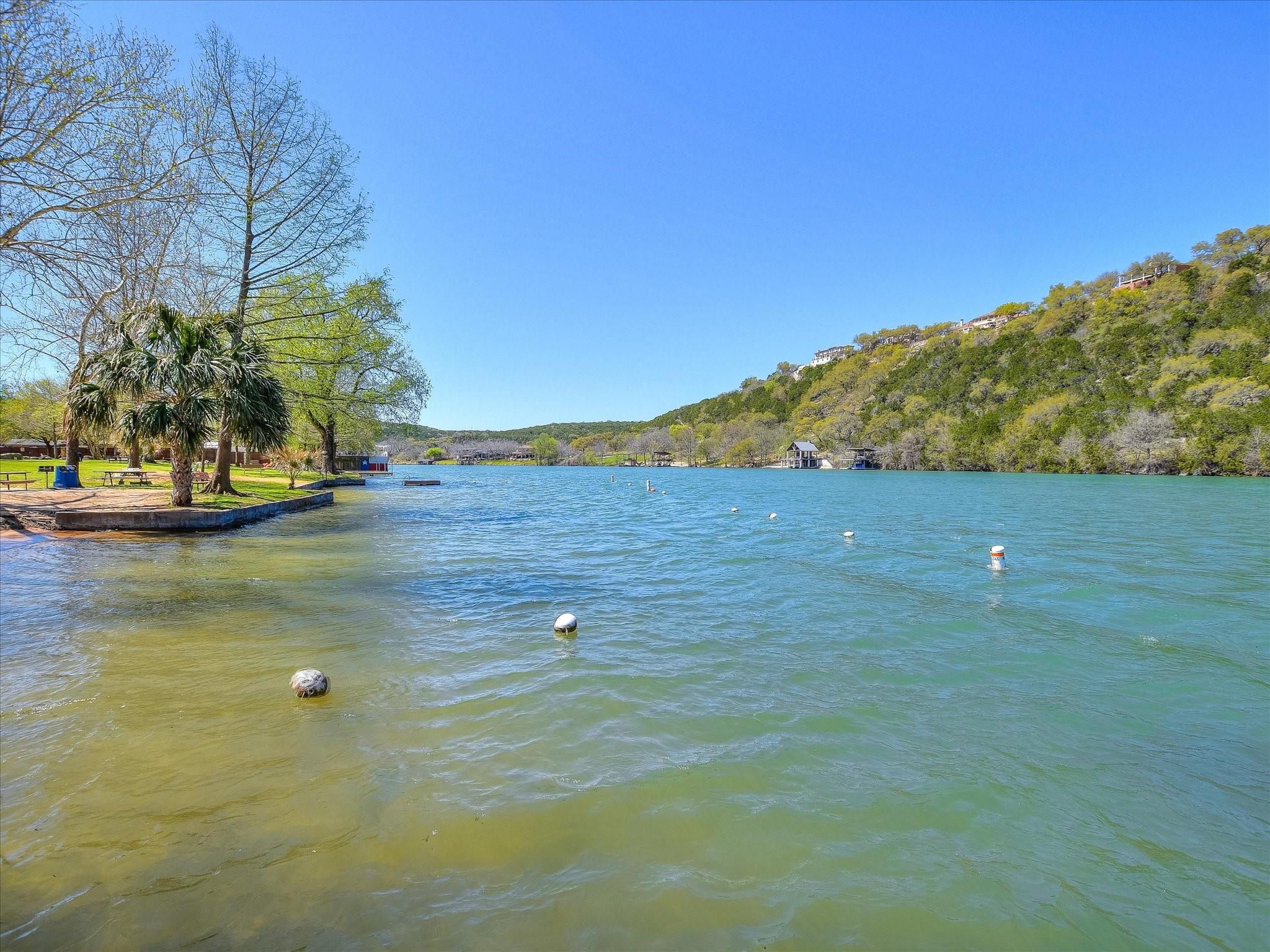 Austin, Texas 78733, United States, 5 Bedrooms Bedrooms, ,3 BathroomsBathrooms,Residential,Pending,51075
