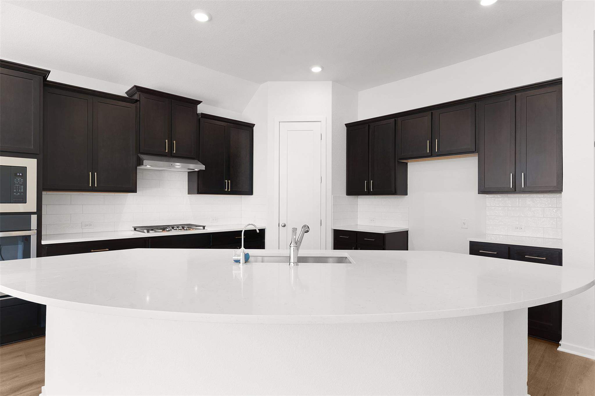 510 Clove Current CT