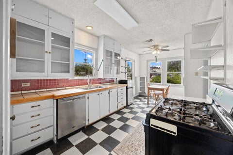 Tiny photo for 920 SHADY LN, Austin, TX 78702 (MLS # 1765850)