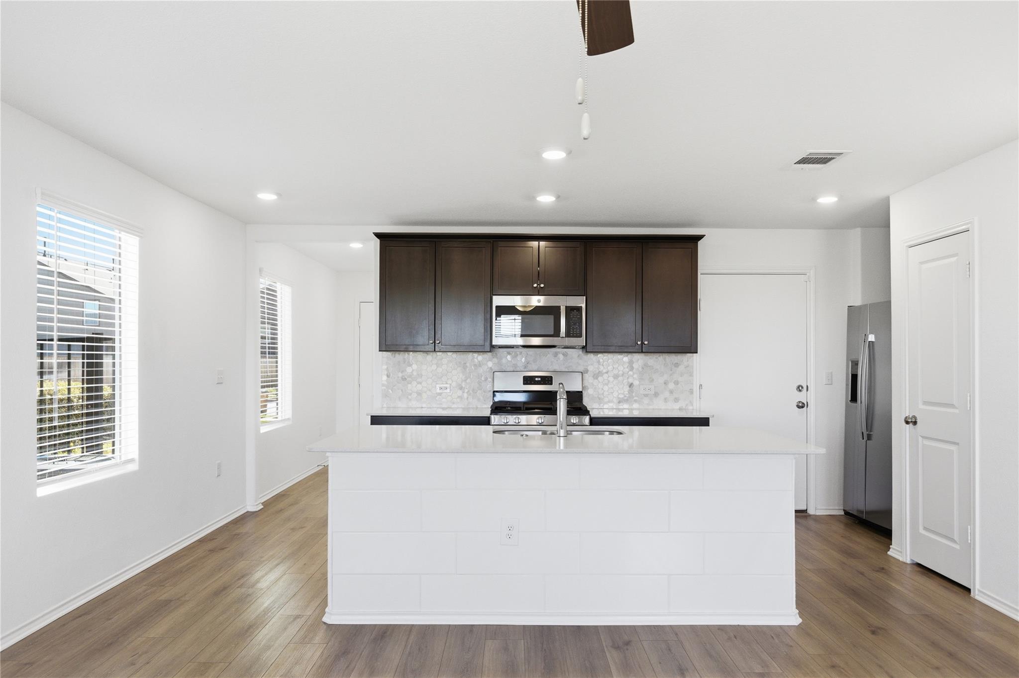 7208 Sparkling Light DR B