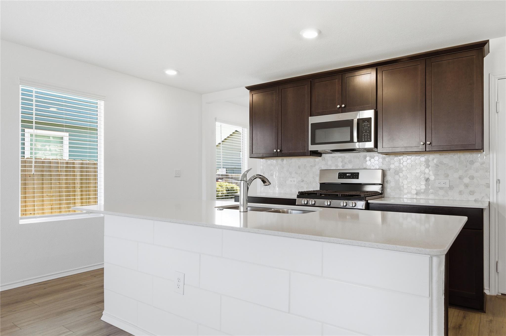 7208 Sparkling Light DR B