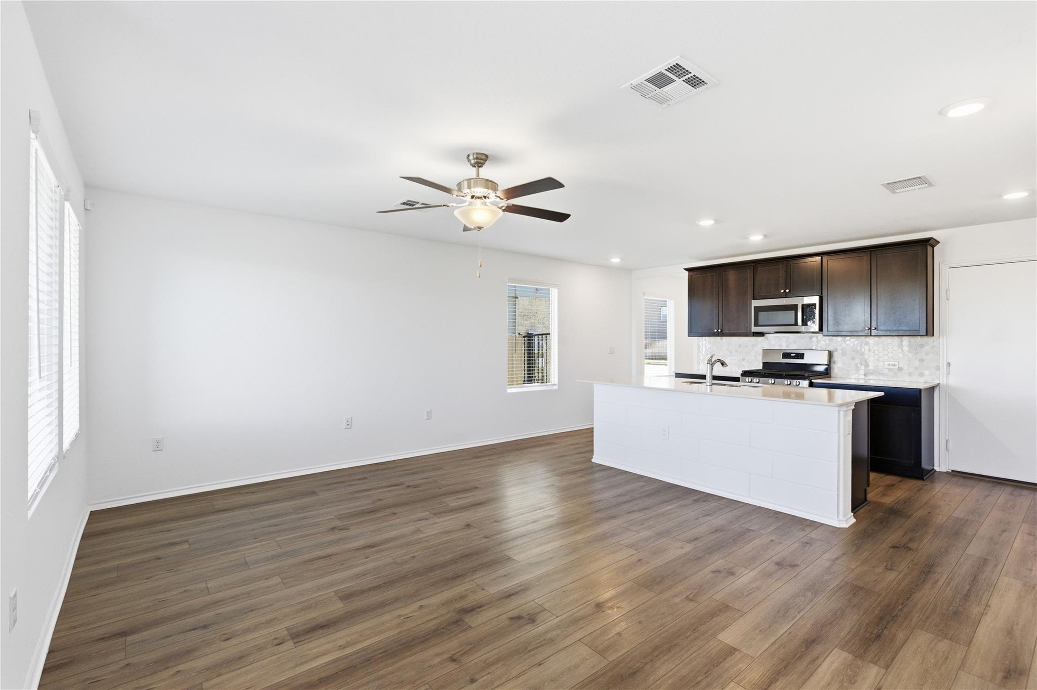 7208 Sparkling Light DR B