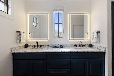 Tiny photo for 2009 Winsted LN #B, Austin, TX 78703 (MLS # 6305558)