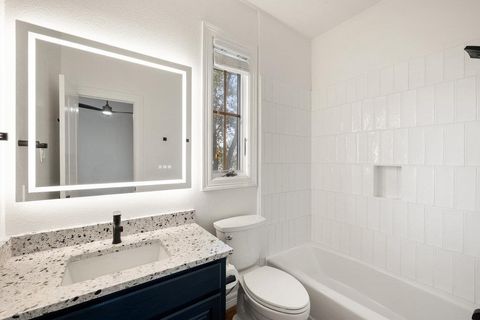 Tiny photo for 2009 Winsted LN #B, Austin, TX 78703 (MLS # 6305558)