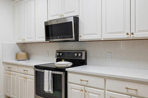 Tiny photo for 2009 Winsted LN #B, Austin, TX 78703 (MLS # 6305558)