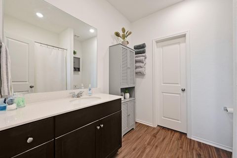 Tiny photo for 13704 Tordillo DR, Elgin, TX 78621 (MLS # 3708339)