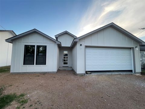 650 Birch LN Cottonwood Shores TX 78657