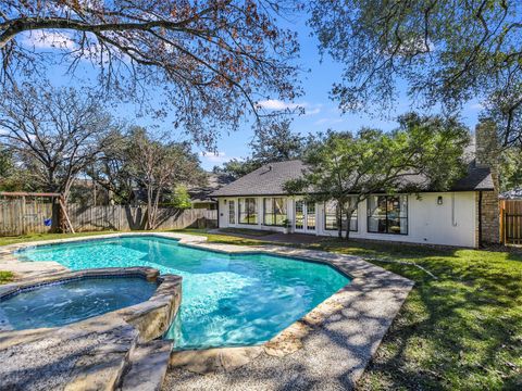 7112 Fireoak DR Austin TX 78759