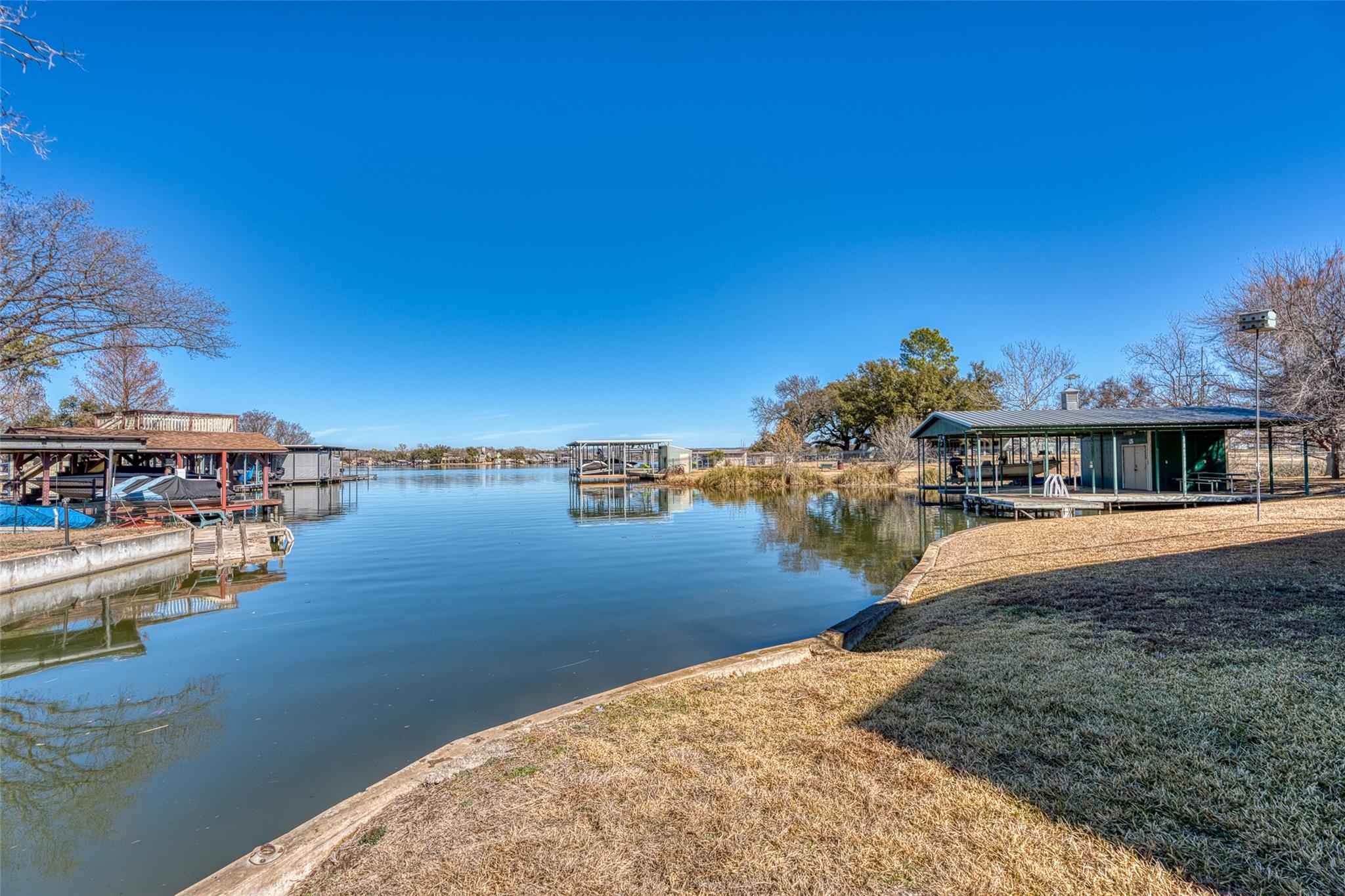 305 W Briar DR