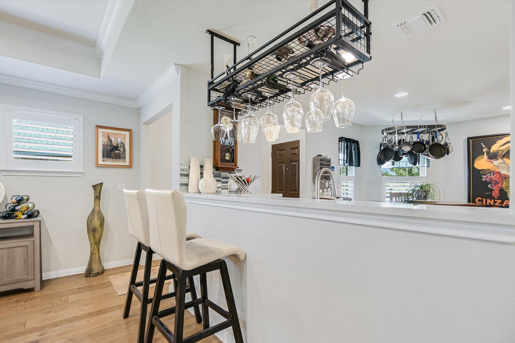200 Comal LN