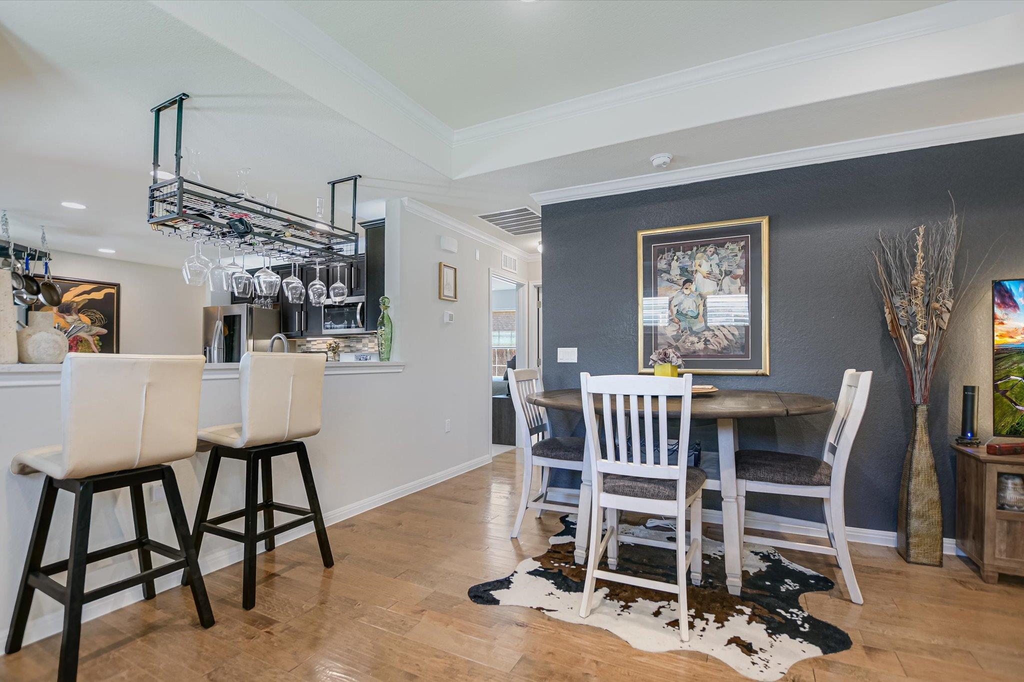 200 Comal LN