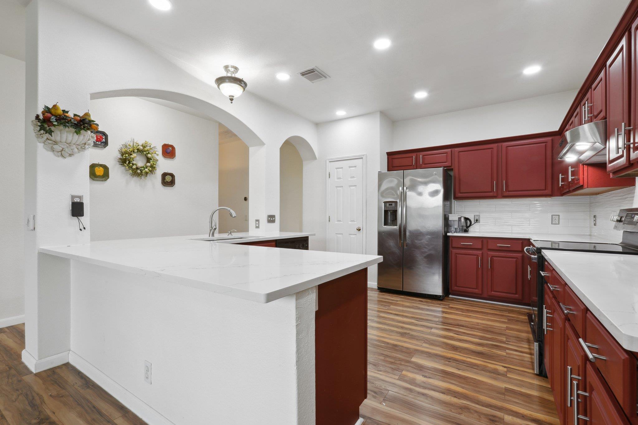 8117 Manx DR