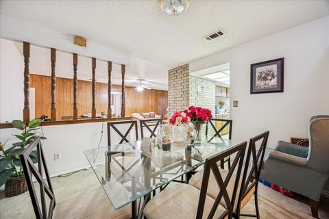 Tiny photo for 5600 E Martin Luther King Jr BLVD, Austin, TX 78721 (MLS # 2139635)