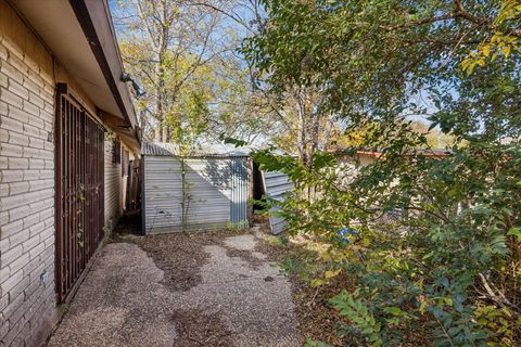Tiny photo for 5600 E Martin Luther King Jr BLVD, Austin, TX 78721 (MLS # 2139635)