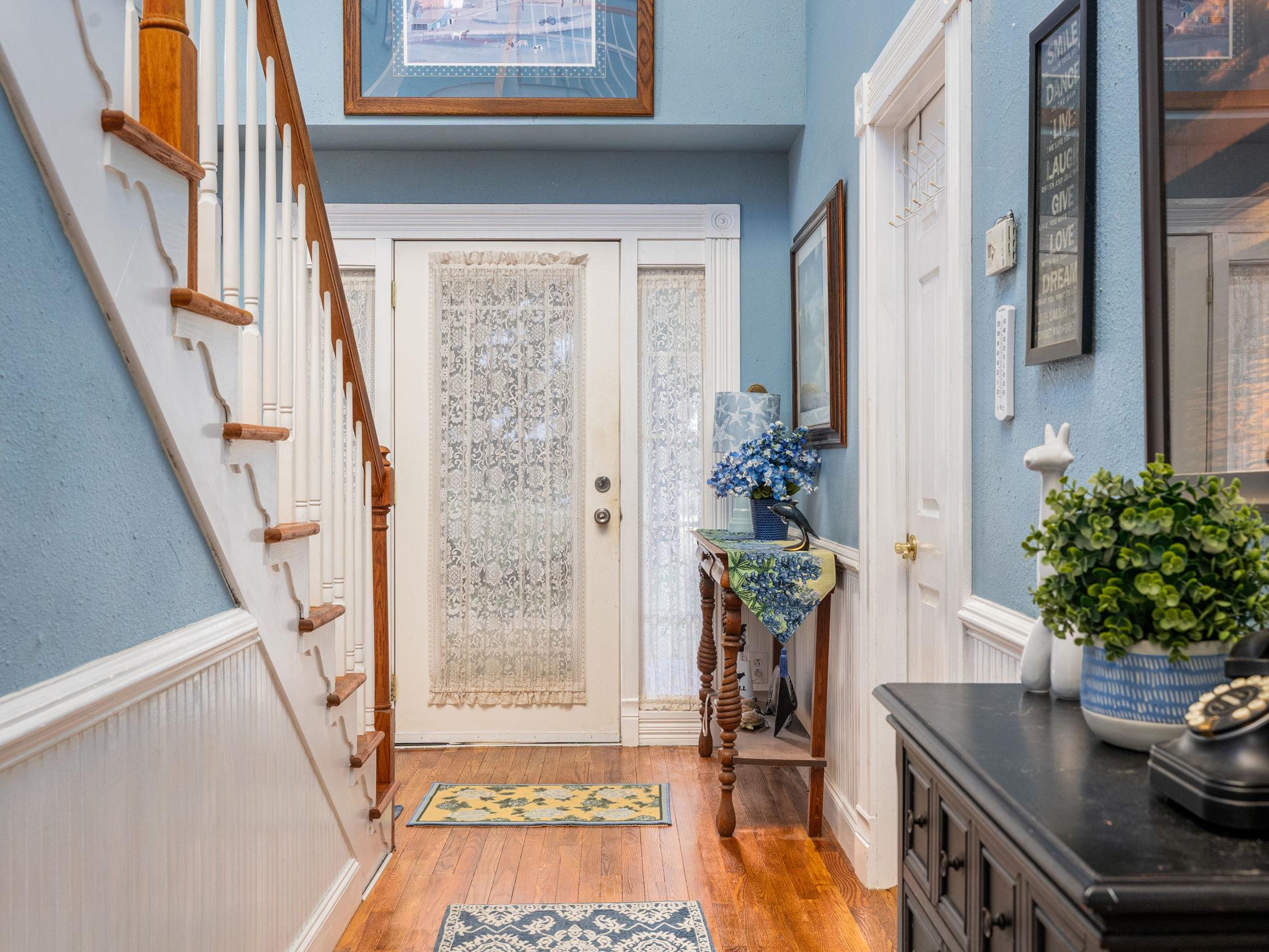 1065 Private Road 7041