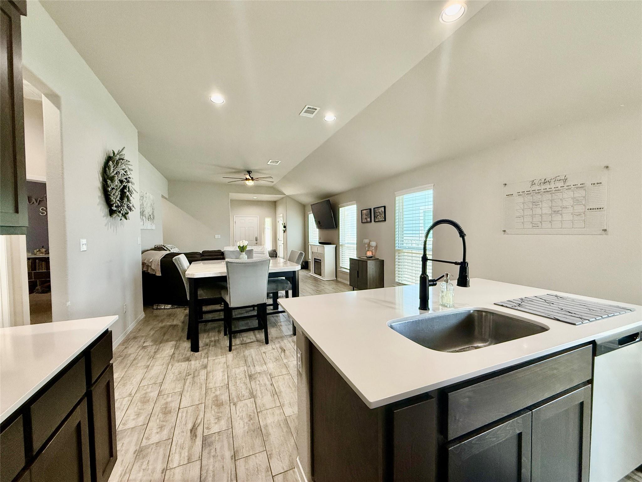144 Riverhill DR