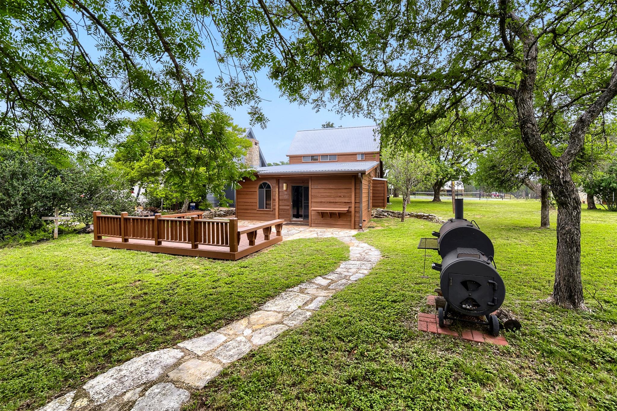 204 Topspin DR